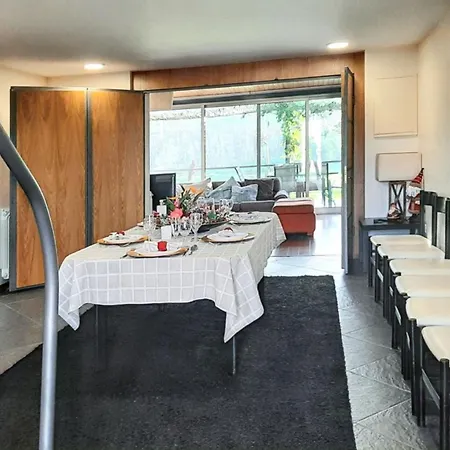Charming House In Covelas With Pool And Mountain View Prázdninový dům