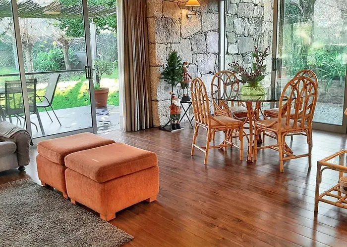 Nyaraló Charming House In Covelas With Pool And Mountain View