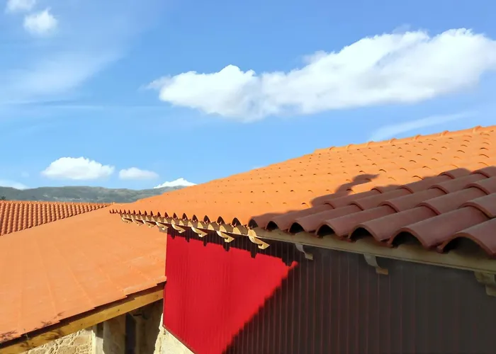 Charming House In Covelas With Pool And Mountain View Prázdninový dům Póvoa de Lanhoso