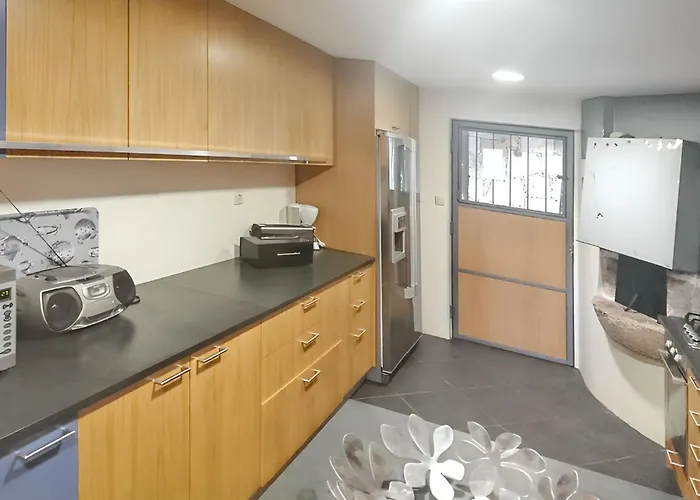 Charming House In Covelas With Pool And Mountain View Nyaraló *